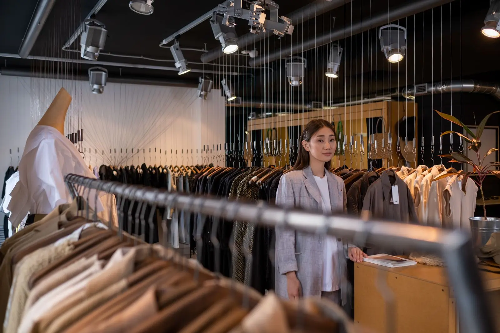 Escaparate editorial de VOIA Concept Store